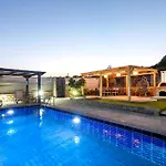 Memi Front Villa