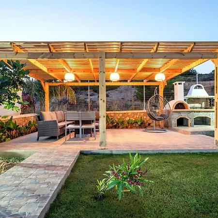 Memi Front Villa