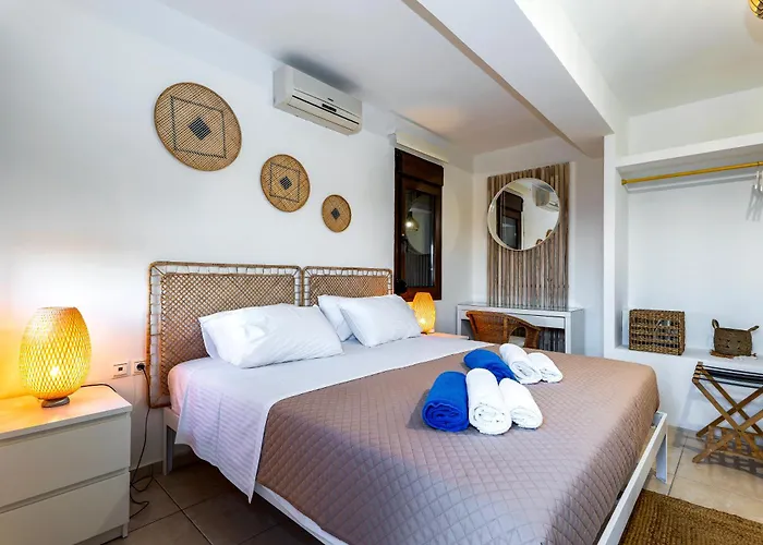 Βίλα Memi Front *