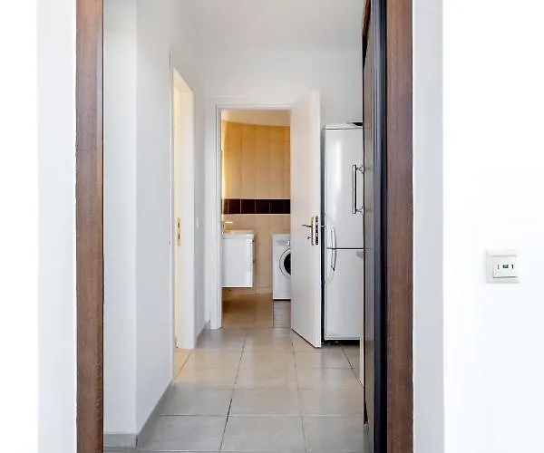 ヴィラ Memi Front キオタリ